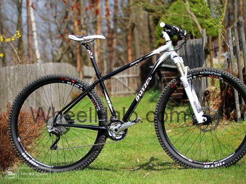 Breezer Lightning Team specs and reviews